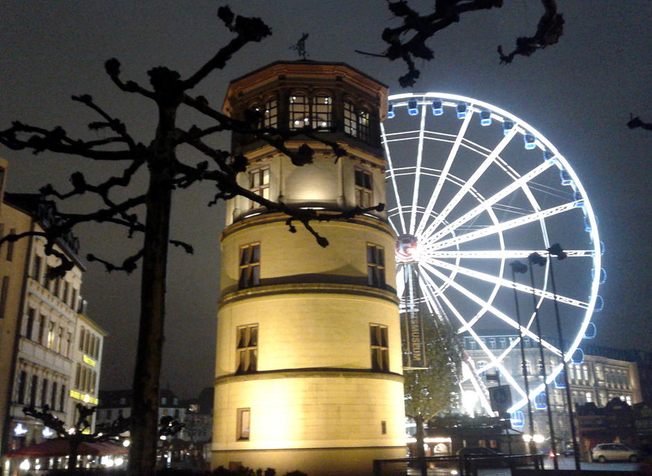 Cities at night: Düsseldorf